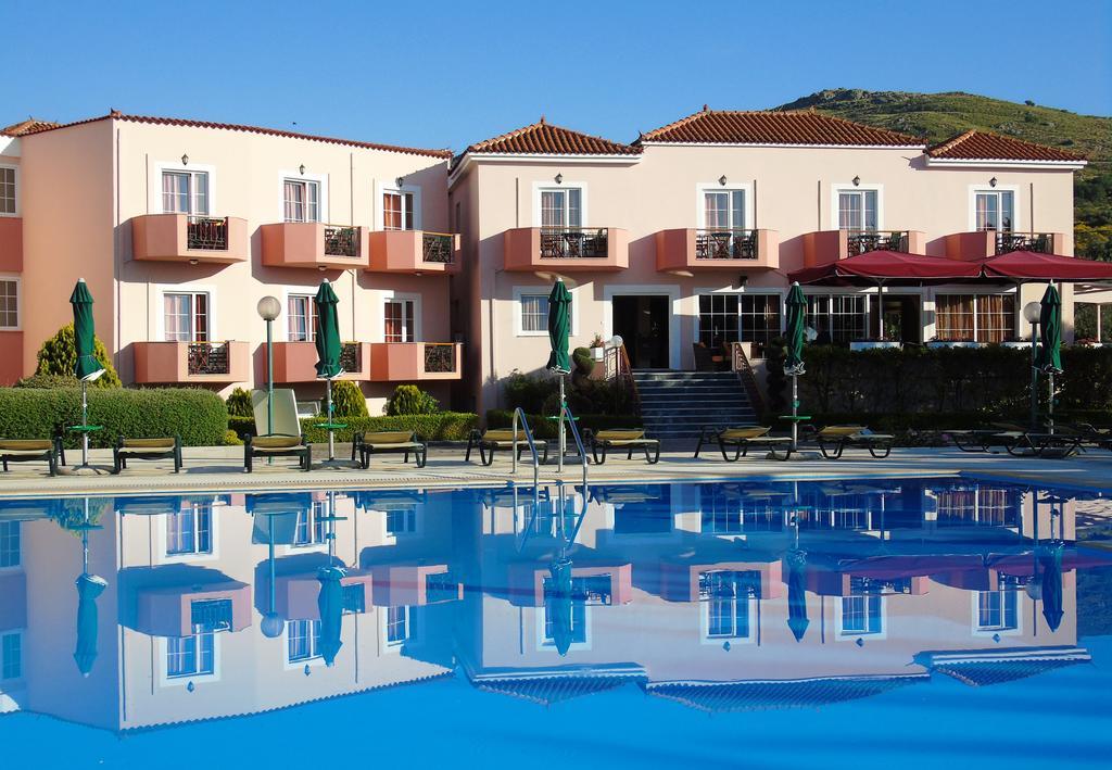 Hotel Bella Vista 미팀나 외부 사진